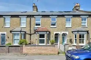 33 Oaklands Road, photo 2