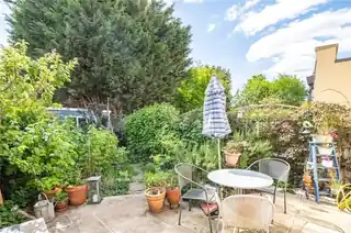 33 Penwortham Road, photo 2