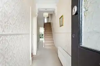 33 Siddons Road, photo 4