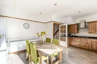 33 St Edmunds Road, photo 3