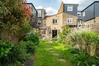 33 Standen Road, photo 3