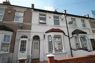 33 Warwick Road, photo 3