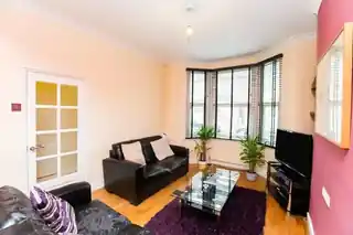 33 Welbeck Road, photo 2