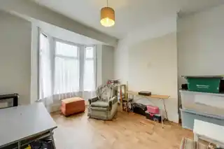 33 Wisteria Road, photo 2