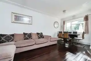 336 Godstone Road, photo 3