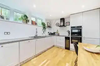 33B Gautrey Road, photo 2