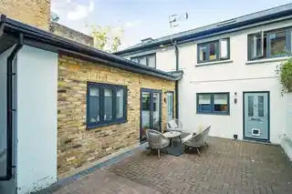 33B Gautrey Road, photo 3