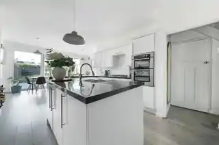 34 Bradbourne Road, photo 2