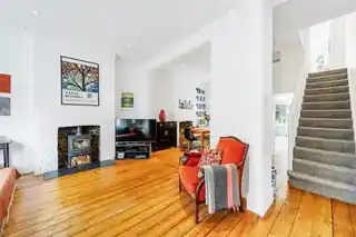 34 Brouncker Road, photo 3