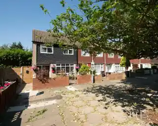 34 Bysouth Close, photo 3