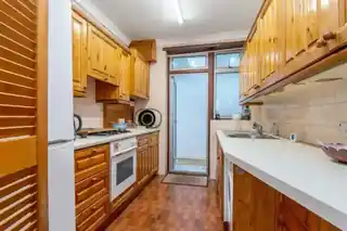 34 Chartley Avenue, photo 3