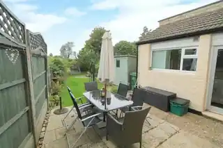 34 Cotswold Road, photo 2