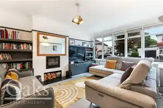 34 Elm Park Road, photo 3