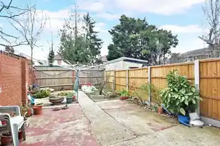 34 Ferndale Avenue, photo 3