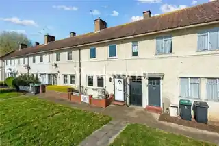 34 Fryatt Road, photo 3
