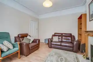 34 Grove Avenue, photo 3