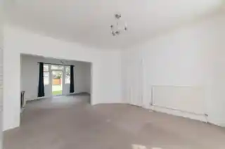 34 Hervey Close, photo 4