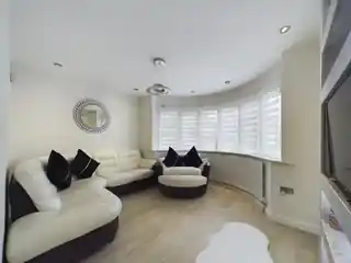 34 Lyme Road, photo 2