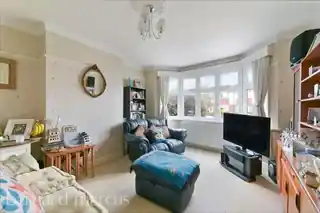 34 Oakleigh Avenue, photo 2