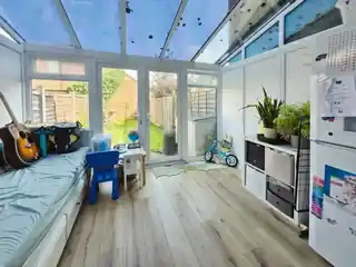 34 Philips Close, photo 4
