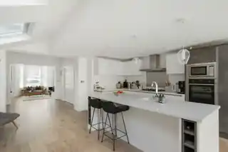34 Raleigh Road, photo 2