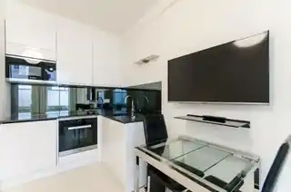 34 Redfield Lane, photo 3