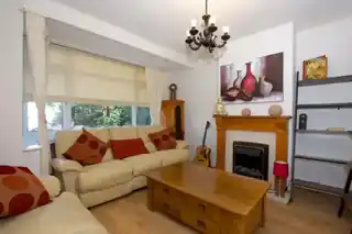 34 Ronaldstone Road, photo 2