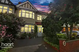 34 Spearpoint Gardens, photo 2