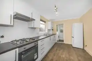 34 Springfield Road, photo 4