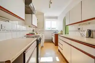 34 Sundew Avenue, photo 4