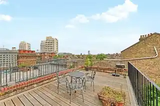 341 Clapham Road, photo 2