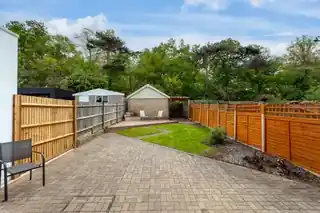 345 Hillcross Avenue, photo 3