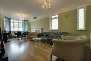 34A Houndsden Road, photo 2