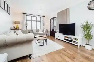 35 Brewood Road, photo 2