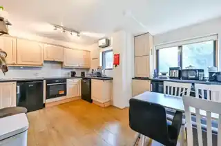 35 Canonbury Crescent, photo 3