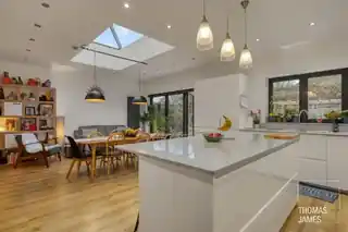 35 Chestnut Close, photo 3