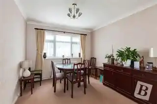 35 Eastbrook Drive, photo 4