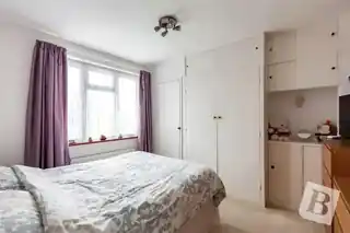 35 Eastbrook Drive, photo 3