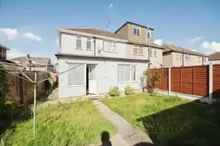 35 Garry Way, photo 2