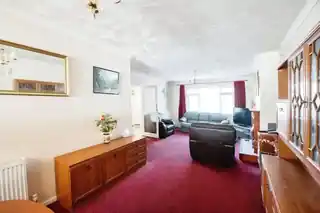 35 Garry Way, photo 3