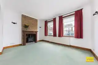 35 Green Dragon Lane, photo 2