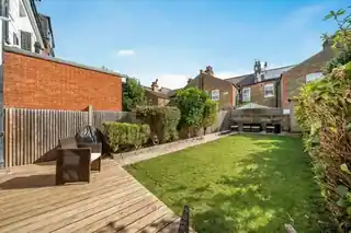 35 Kings Avenue, photo 3