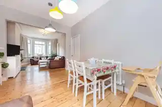 35 Leith Road, photo 4