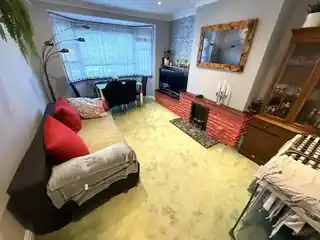 35 Millway Gardens, photo 2