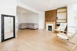 35 Movers Lane, photo 3