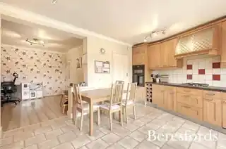 35 Park End Road, photo 2