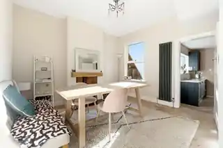 35 Radnor Gardens, photo 3