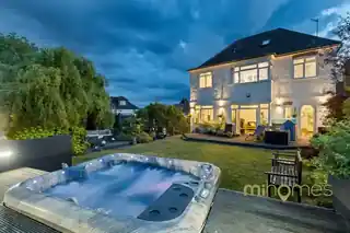 35 Shamrock Way, photo 2