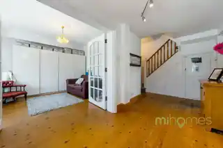 35 Shamrock Way, photo 4