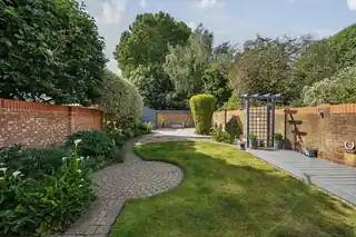 35 Teddington Park Road, photo 4